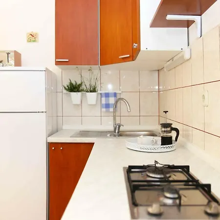 Apartments Petranic Tisno Exterior photo