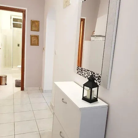 Apartments Petranic Tisno Exterior photo