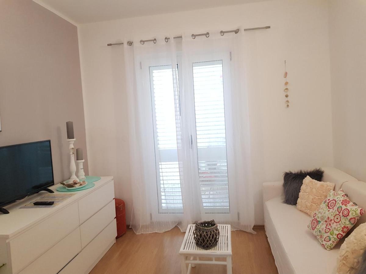 Apartment Petranic Tisno