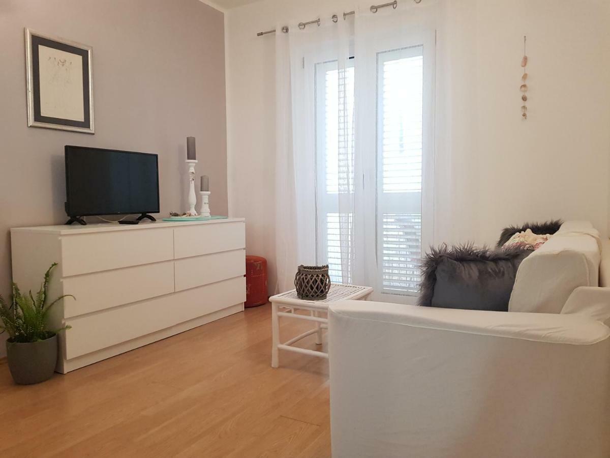 Petranic Apartment Tisno